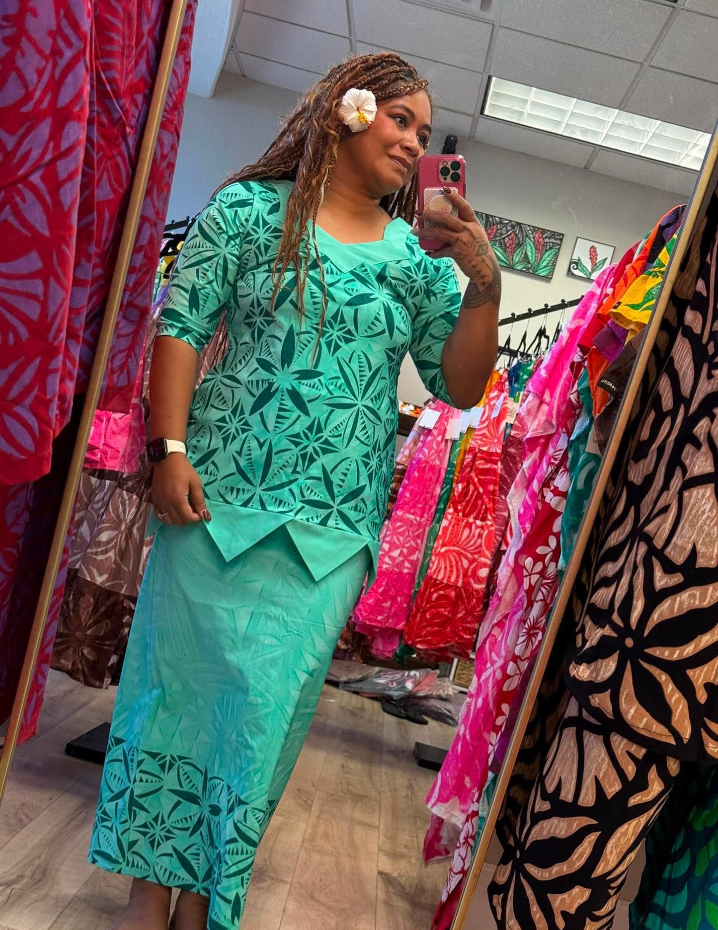 (Size 14) Le Lalalei Puletasi: The Beauty Collection – Mint & Forest Green Pointed Hem Geometric