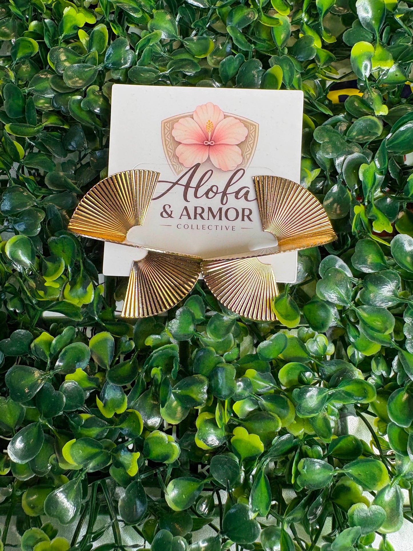 Tropical Luxe – Textured Gold Double Fan Architectural Statement Earrings