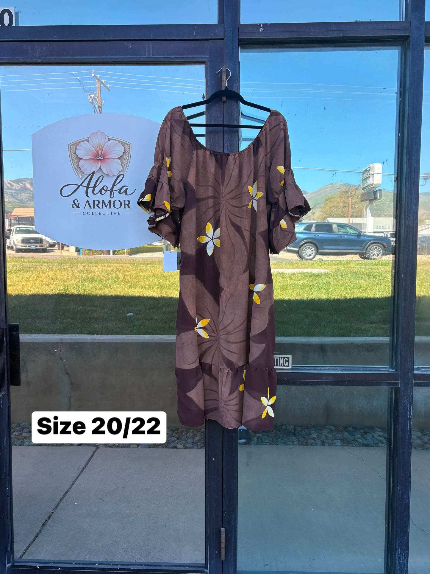 Size 20/22 - Island Flow Muumuu – Earthy Chocolate Brown & Golden Yellow Tiare Floral Print