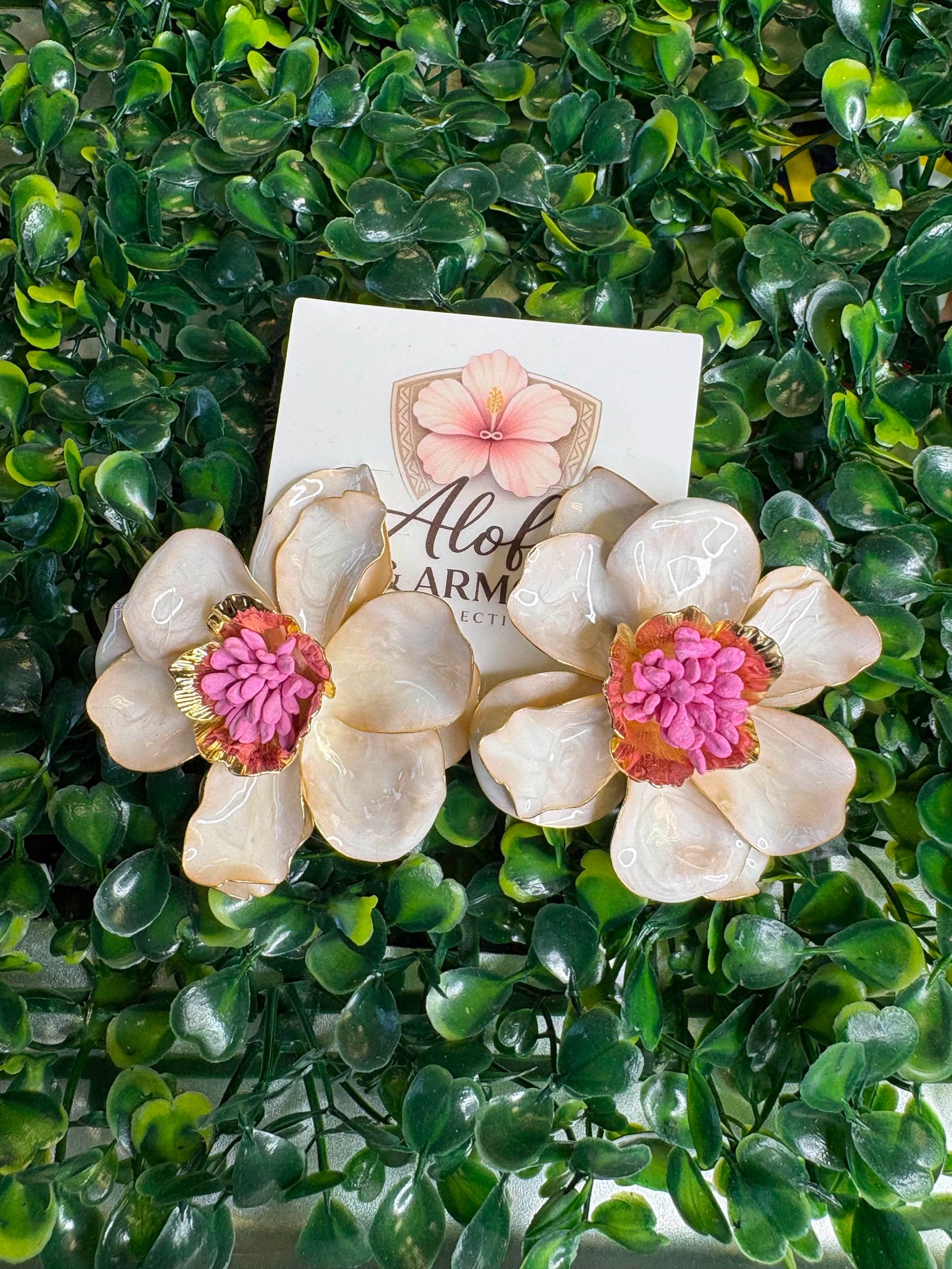 Tropical Luxe – Pearlescent White & Hot Pink Hibiscus Floral Statement Drop Earrings