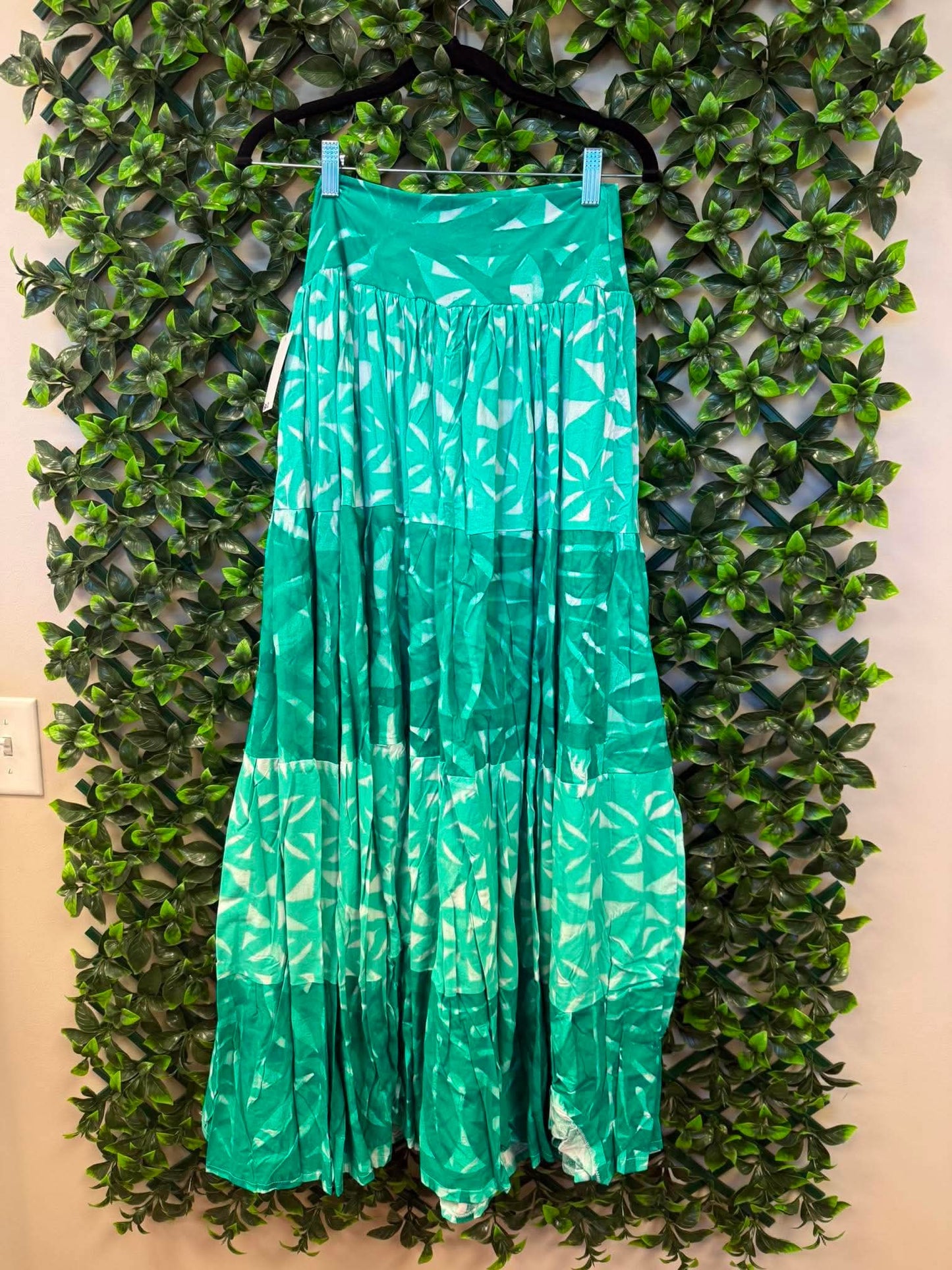 Galu Alofa "Wave Of Love" Tiered Maxi Skirt – Mint Green & Emerald Green (Size 12)