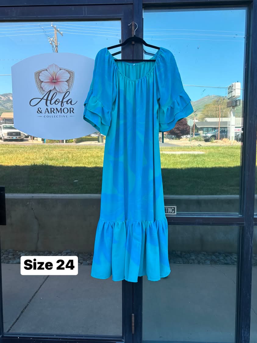 Size 24 - Island Flow Muumuu – Sky Blue & Ocean Blue Botanical Print