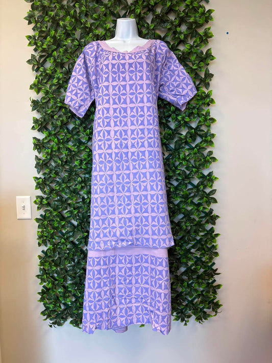 (Size 24) Le Lalalei Puletasi: The Beauty Collection – Lavender Purple & Soft Violet Geometric Diamond Print