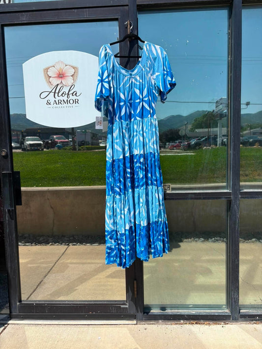 (Size 26) Island Bloom Tiered Maxi Dress – Royal Blue, Sky Blue & White Geometric Petal Print