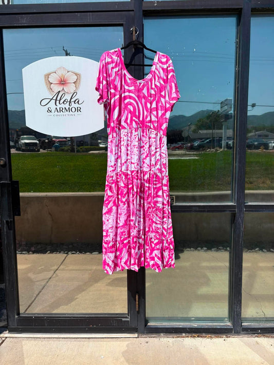 (Size 22) Island Bloom Tiered Maxi Dress – Hot Pink & White Abstract Tribal Print