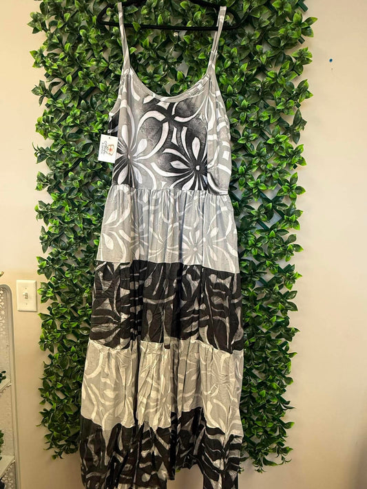 (Size 22) Island Breeze Layered Dress: Black, Grey & White Layered Tropical Print