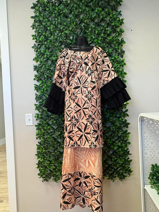 (Size 26) Le Lalalei Puletasi: The Beauty Collection – Tan, Brown & Black Intricate Geometric Tribal Print