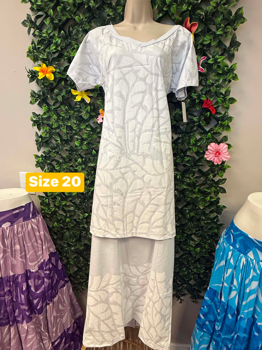 Pure Alofa White Puletasi Two-Piece Set: Sweetheart V-Neck Tunic & Maxi Skirt with Short Sleeves (Size 20)