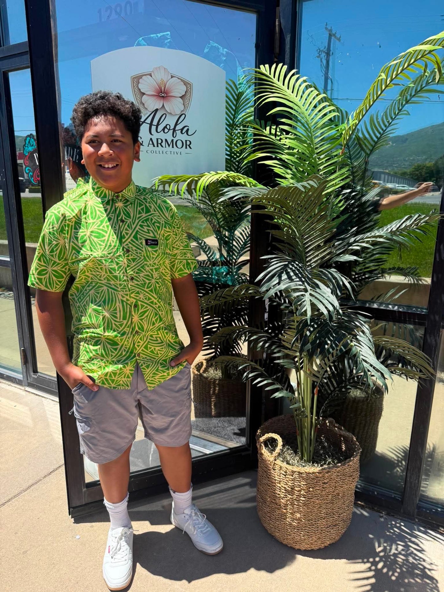 Le Ali’i Short Sleeve Button-Down Shirt – Lime Green & Soft Yellow Geometric Tribal Print