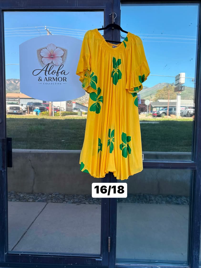 Alofa Lalelei Delia Gathered Dress – Bright Yellow & Green Hibiscus with Ruffle Flared Sleeves (Size 16/18)